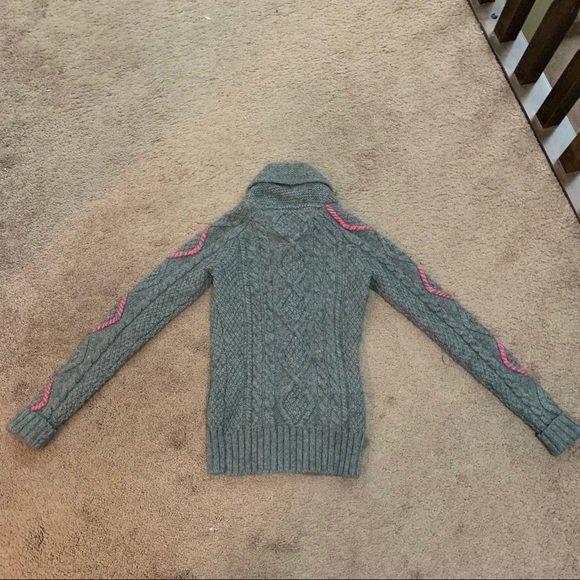 Aritiza TNA zip up sweater - Picture 4 of 9